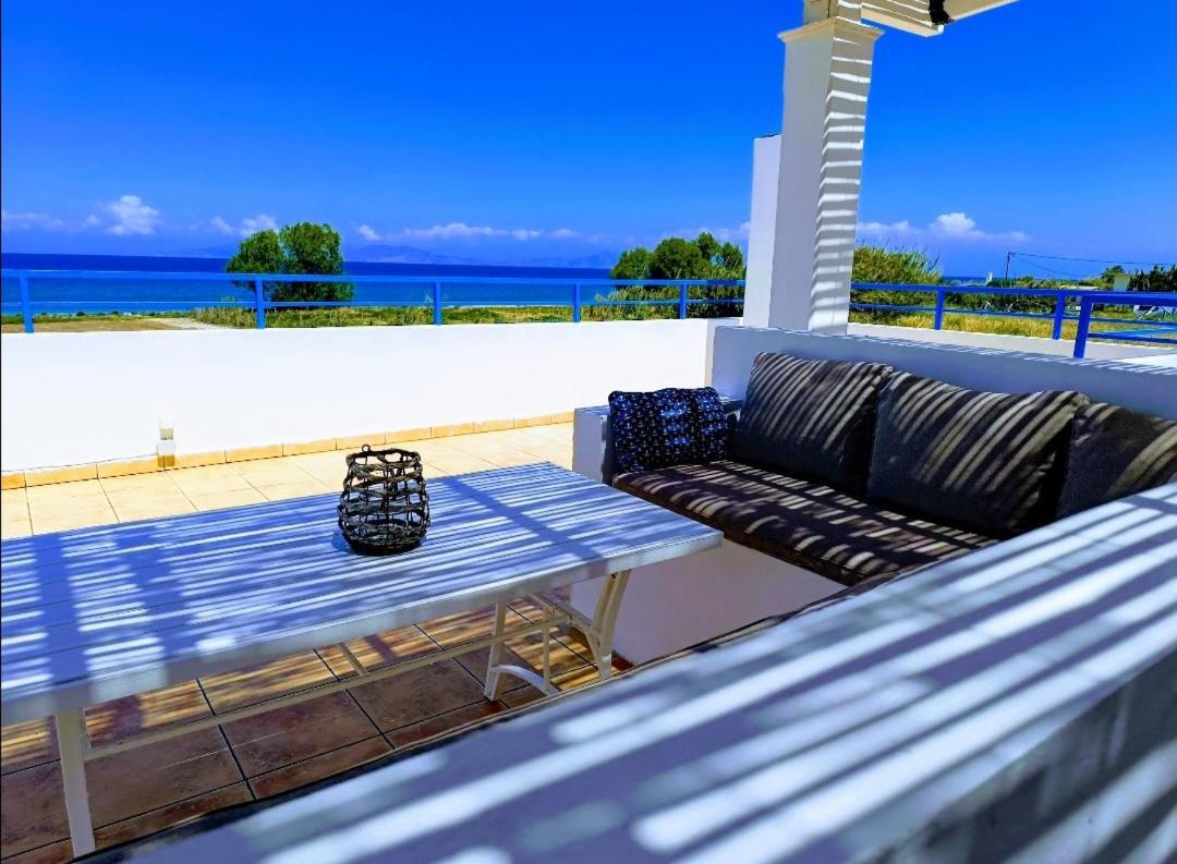 Nautilus Beach House Paradisi  Екстер'єр фото